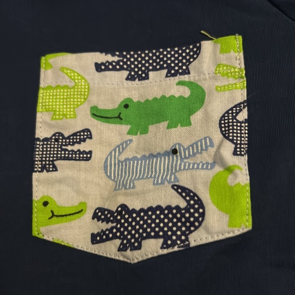 Matching pants set with alligators/crocodiles - Picture 2 of 4